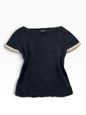 90s Style Black Fitted Boat Neck Going Out Cotton Tee Top with Contrast Hem